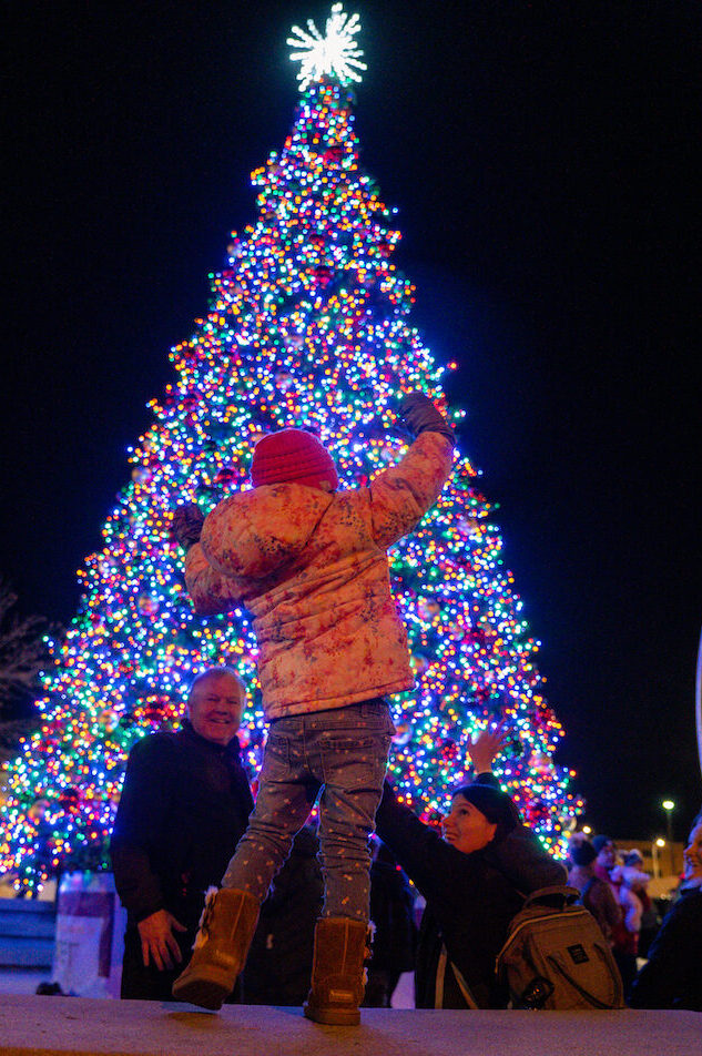 HOLIDAY SEASON Photo