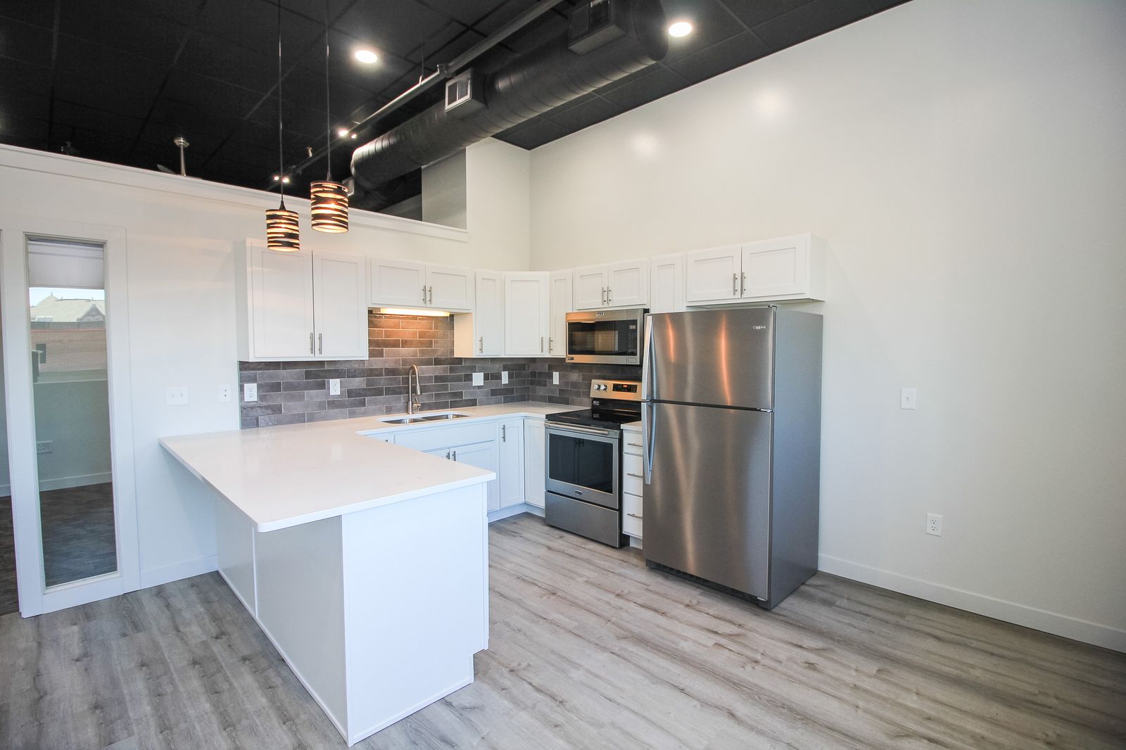 Shriver Square-Lavish Living